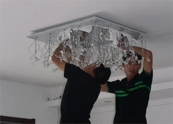 家具安裝：燈具安裝有哪些要求？燈具品牌介紹