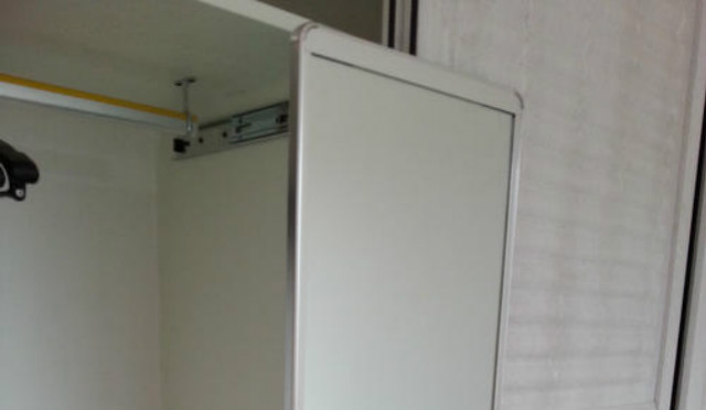 衣柜旋轉鏡子安裝方法有哪些步驟，需要做什么流程