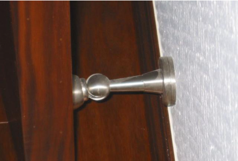 【電磁門吸器】木門門吸怎么安裝？安裝在什么位置好？