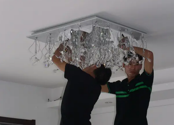 家具安裝：燈具安裝有哪些要求？燈具品牌介紹